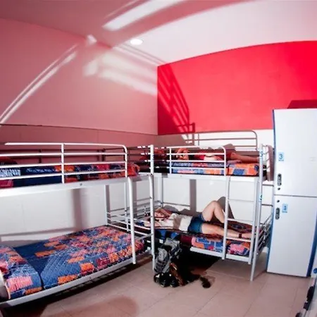Hostel Be Mar