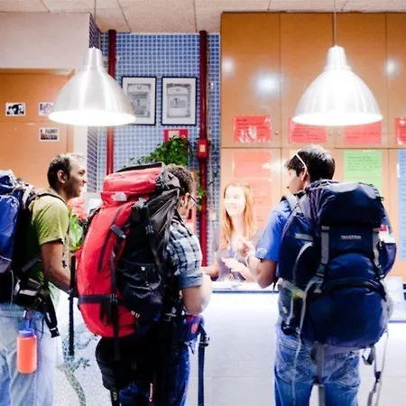 Hostel Be Mar *